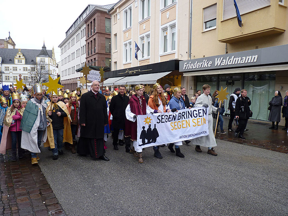 Bundesweite Eröffnung der Sternsingeraktion in Paderborn (Foto: Karl-Franz Thiede)